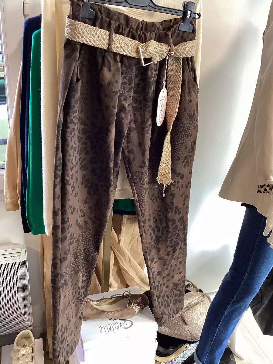 Pantalon motif avec ceinture