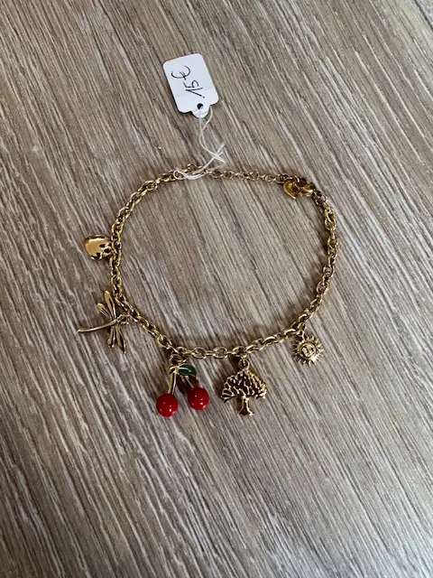 bracelet doré cerises, soleil, arbre de vie