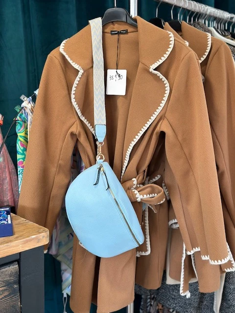 manteaux camel / beige